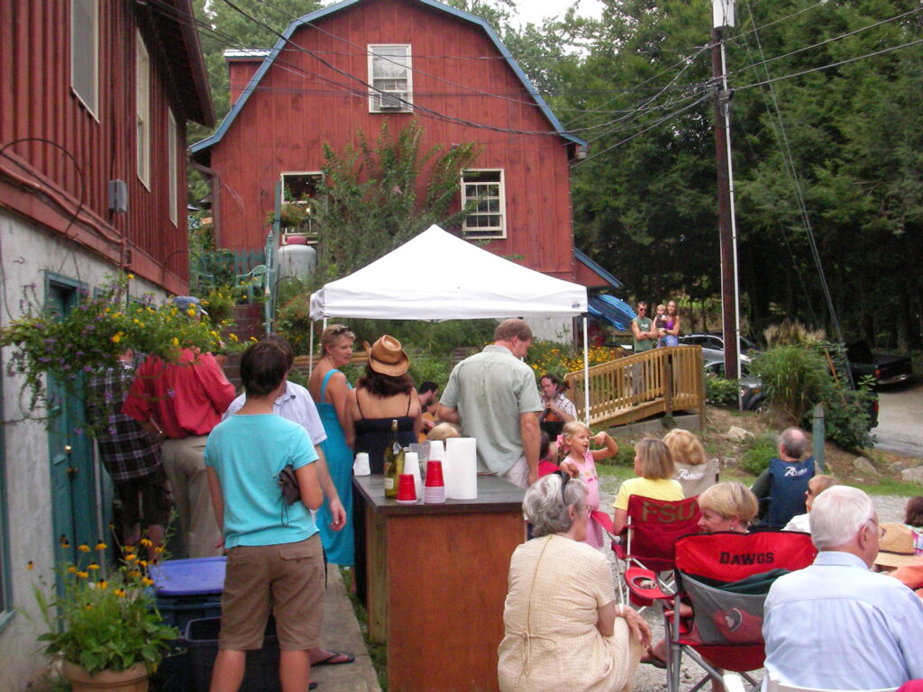 Saluda Counseling Services Mindful Ecotherapy Center